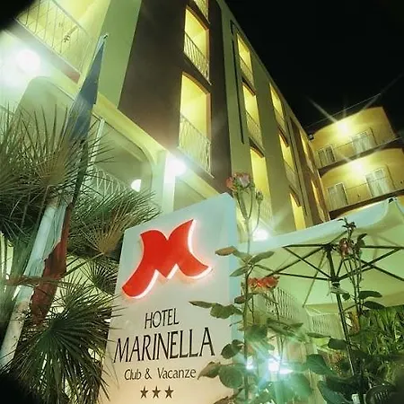אתר נופש Marinella 3*