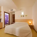 Marinella Resort 3*