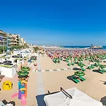 אתר נופש Marinella