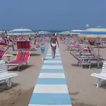 אתר נופש Marinella 3*