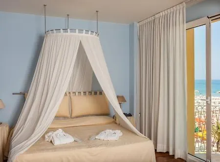 Marinella Курортный комплекс 3*