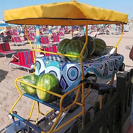 אתר נופש Marinella 3*
