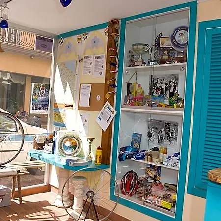 Marinella 3*