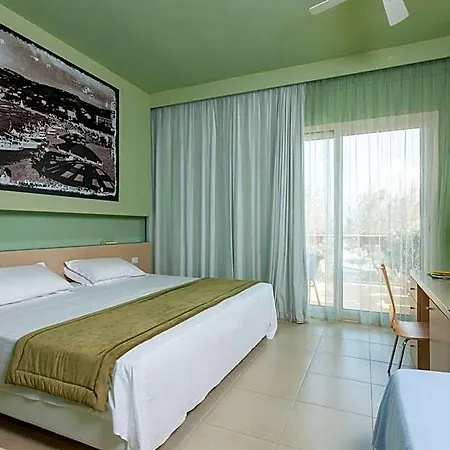 منتجع Marinella 3*
