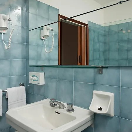 Marinella 3*