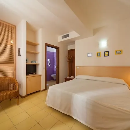 Курортный комплекс Marinella 3*